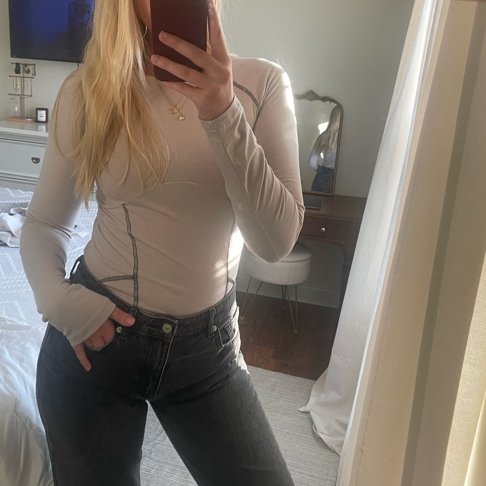 PrettyLittleThing Cream Long Sleeve Bodysuit